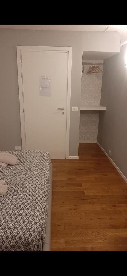B&B Italian Guest Genova 외부 사진